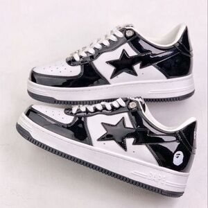 WOMEN’S A Bathing Ape Bape Sta Low (Black/White)